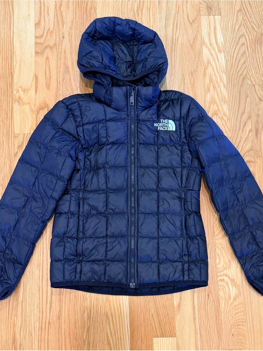 North Face Lightweight Girls’ Jacket with Removable Hood - Medium (Size 10)